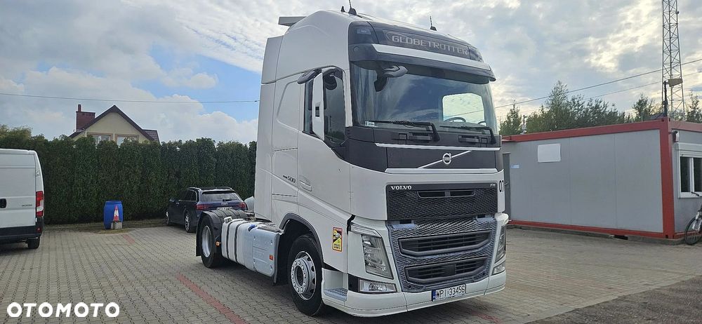 Volvo - 2