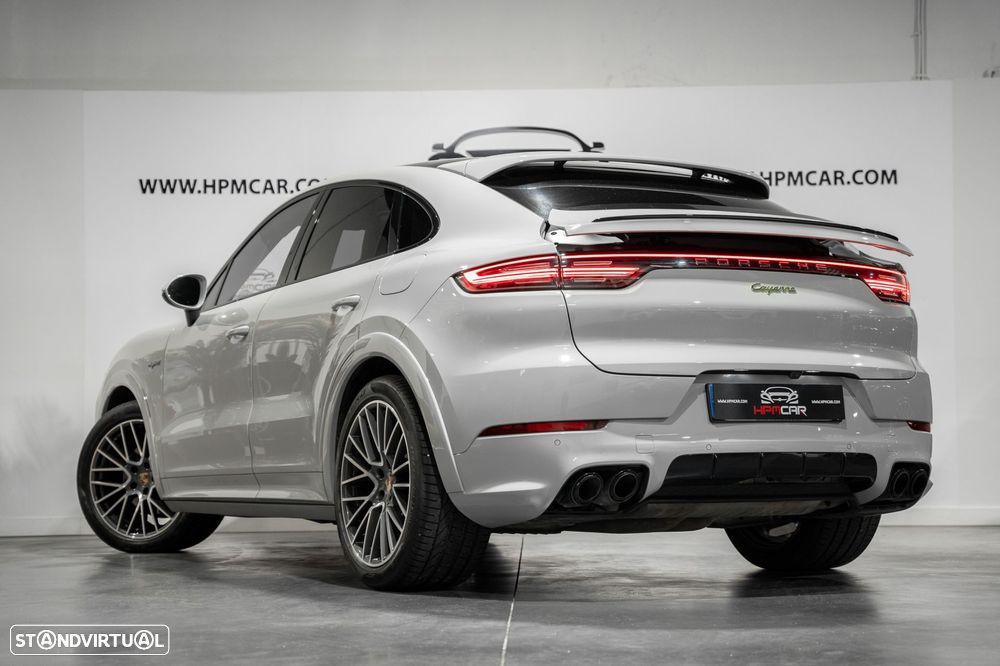 Porsche Cayenne Coupé E-Hybrid - 7