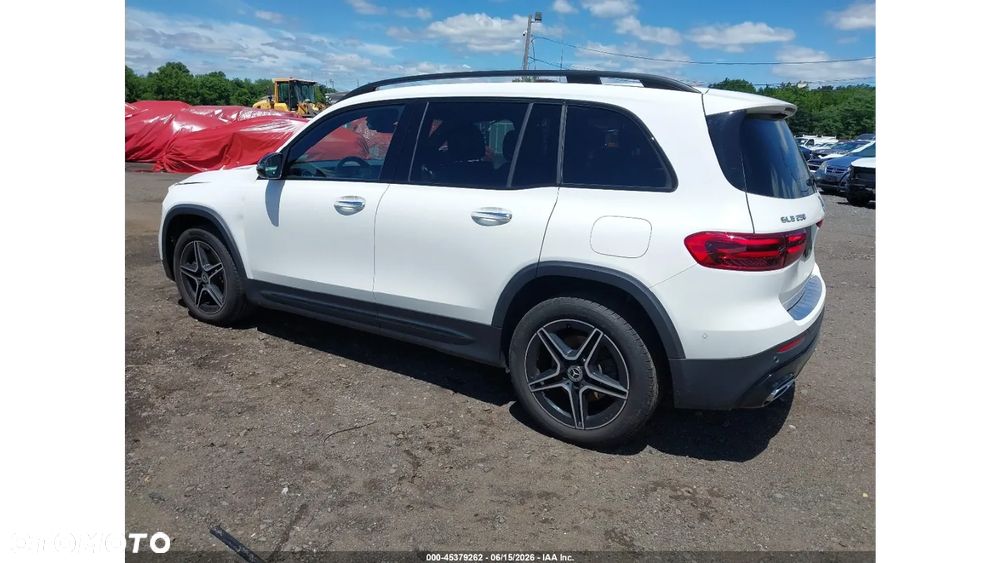 Mercedes-Benz GLB 250 4Matic 8G-DCT AMG Line - 5