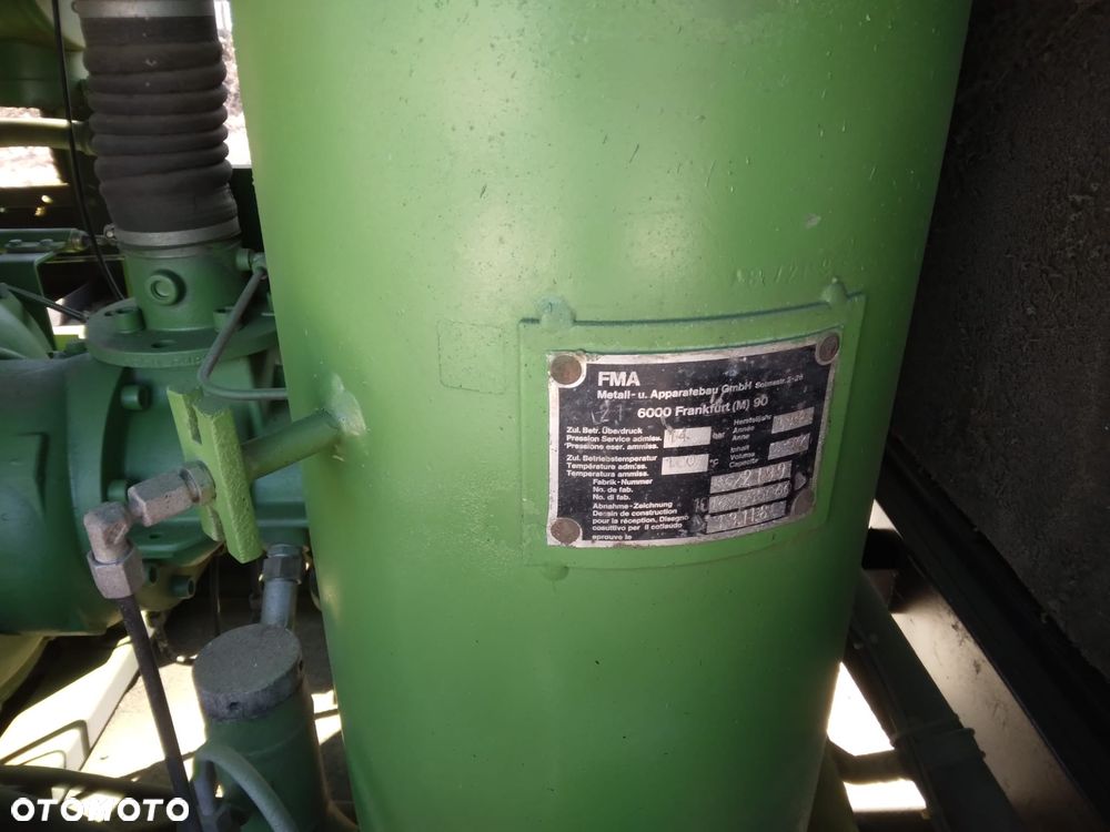 kompresor śrubowy 7m3/min -12bar - 13