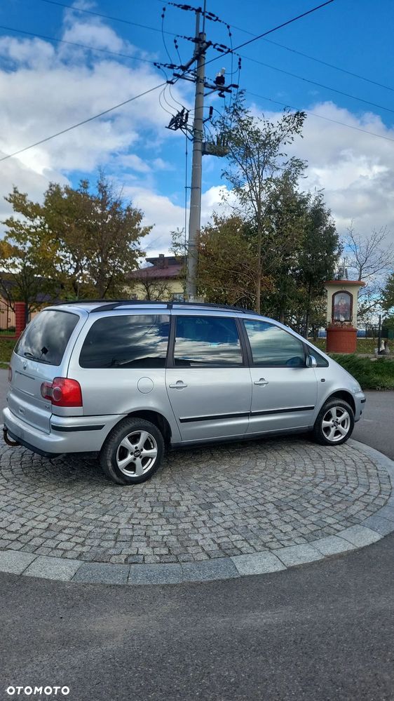 Volkswagen Sharan 1.9 TDI Comfortline - 3