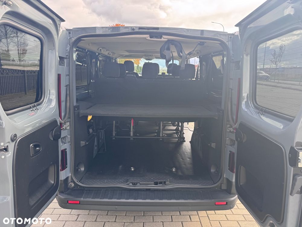 Renault Trafic - 11