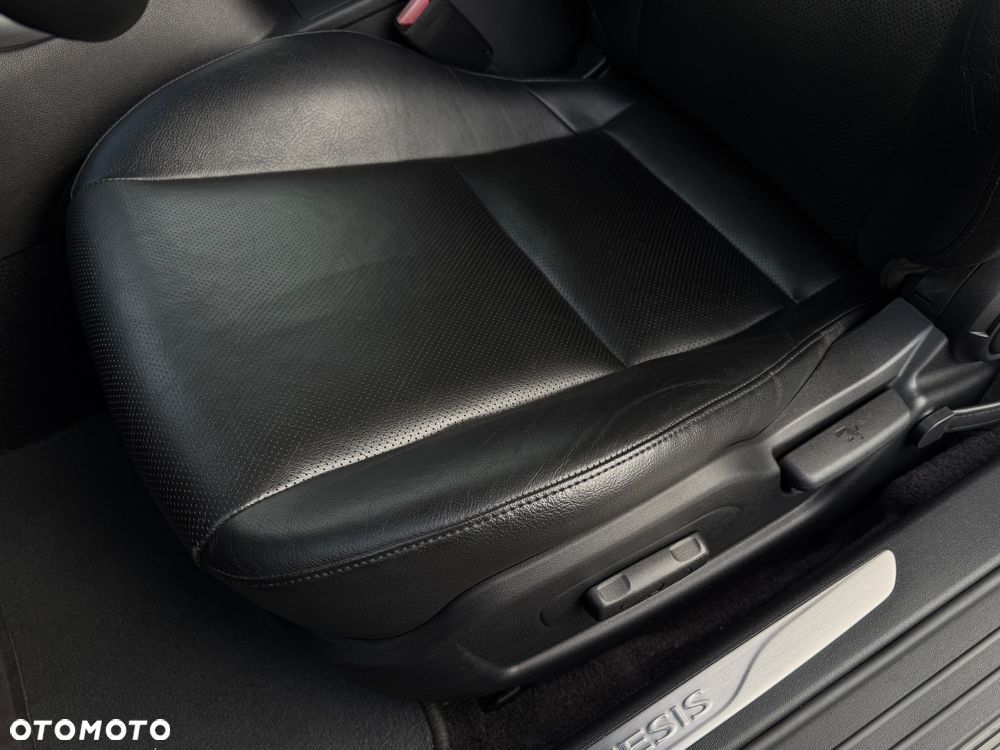 Hyundai Genesis Coupe 3.8 V6 Automatik - 15