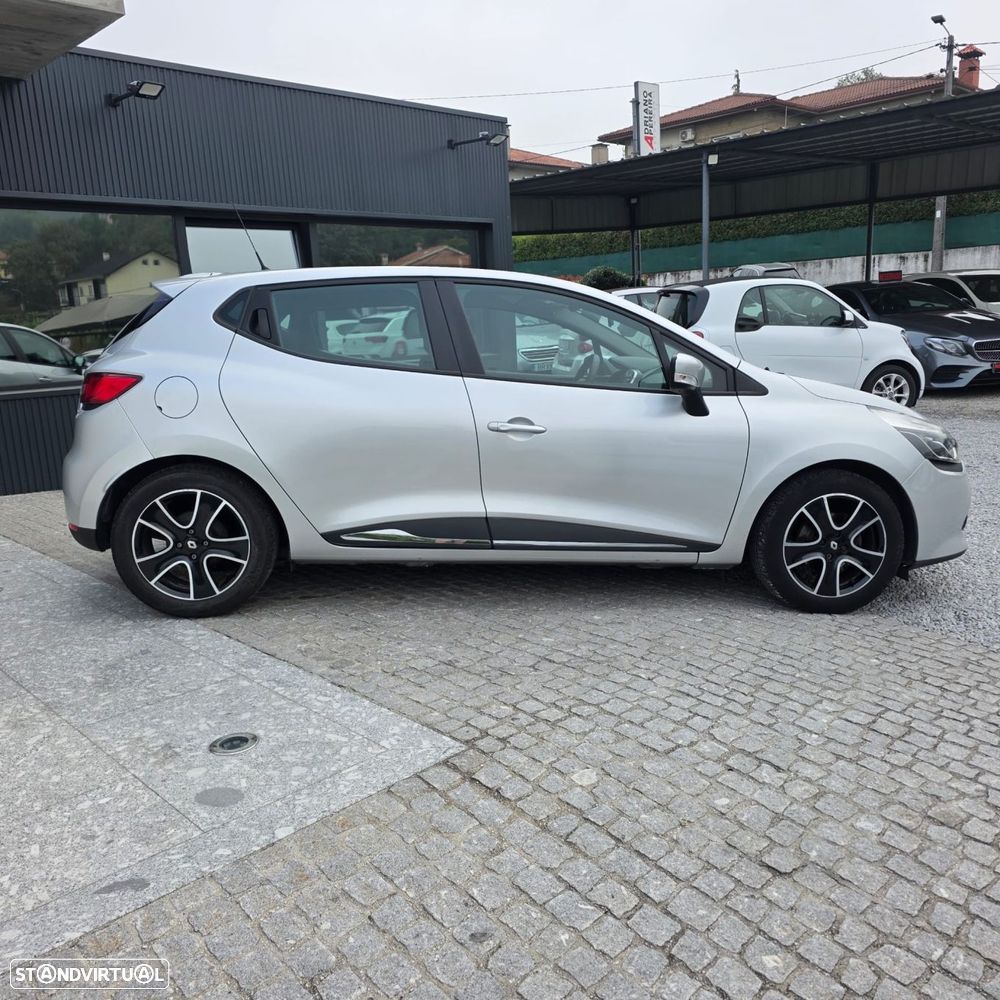 Renault Clio 0.9 TCE Dynamique S - 11