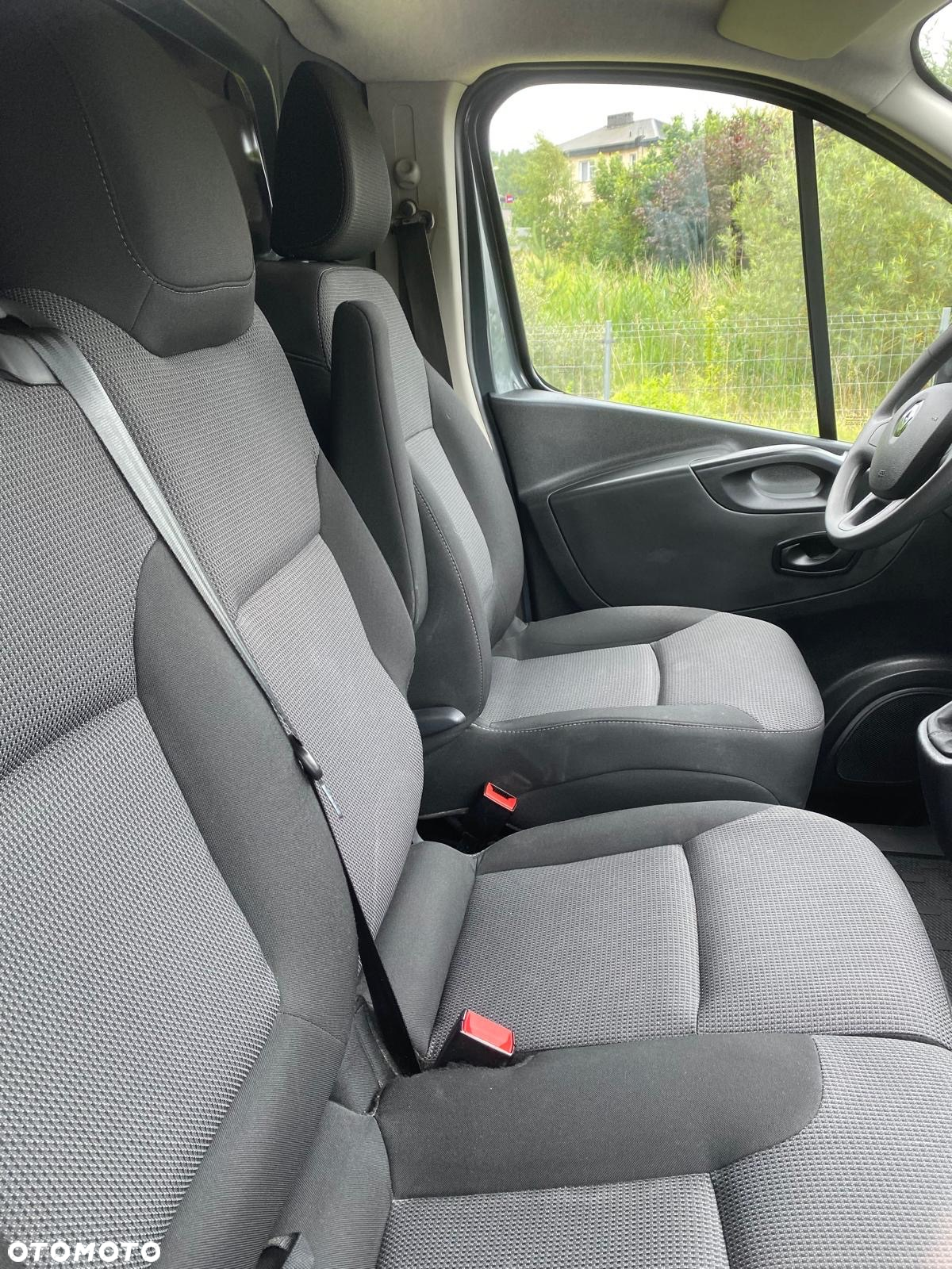 Renault Trafic - 8