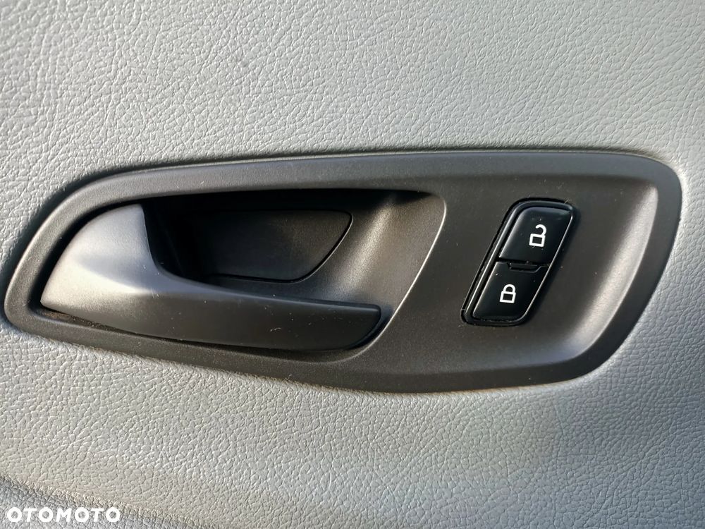 Ford Transit Maxi Brygadówka Blaszak 6 osobowy - 19