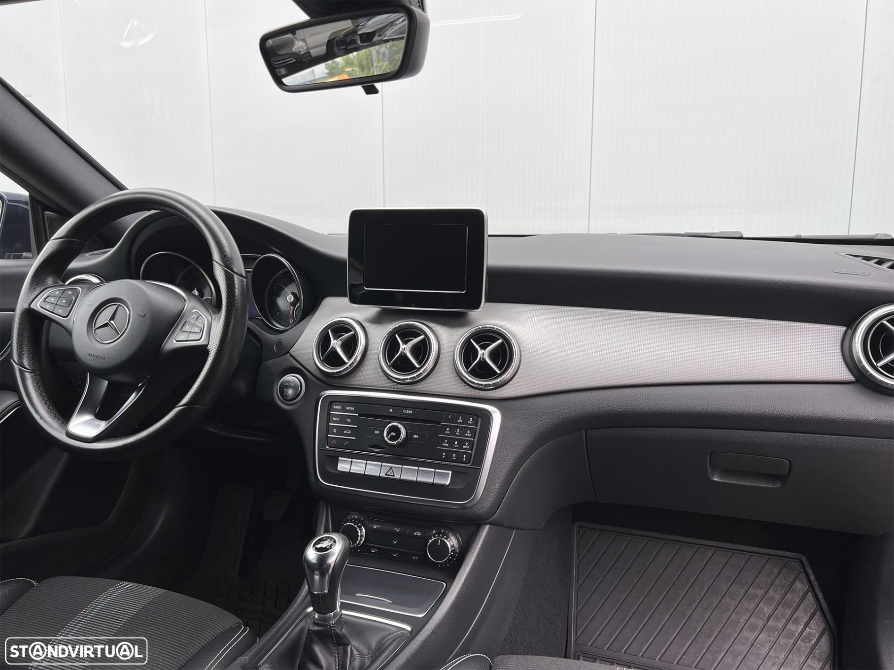 Mercedes-Benz CLA 180 d Shooting Brake - 22