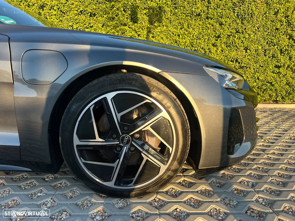 Audi e-tron GT quattro - 4