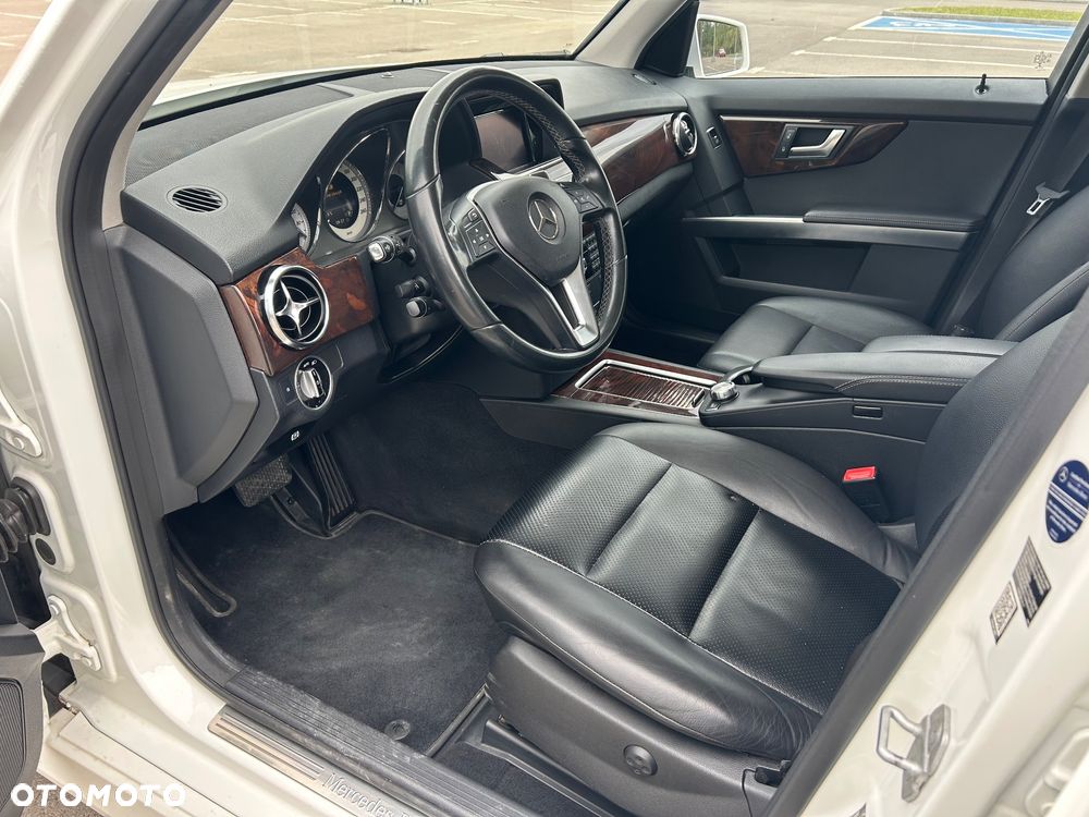 Mercedes-Benz GLK 350 4-Matic - 9