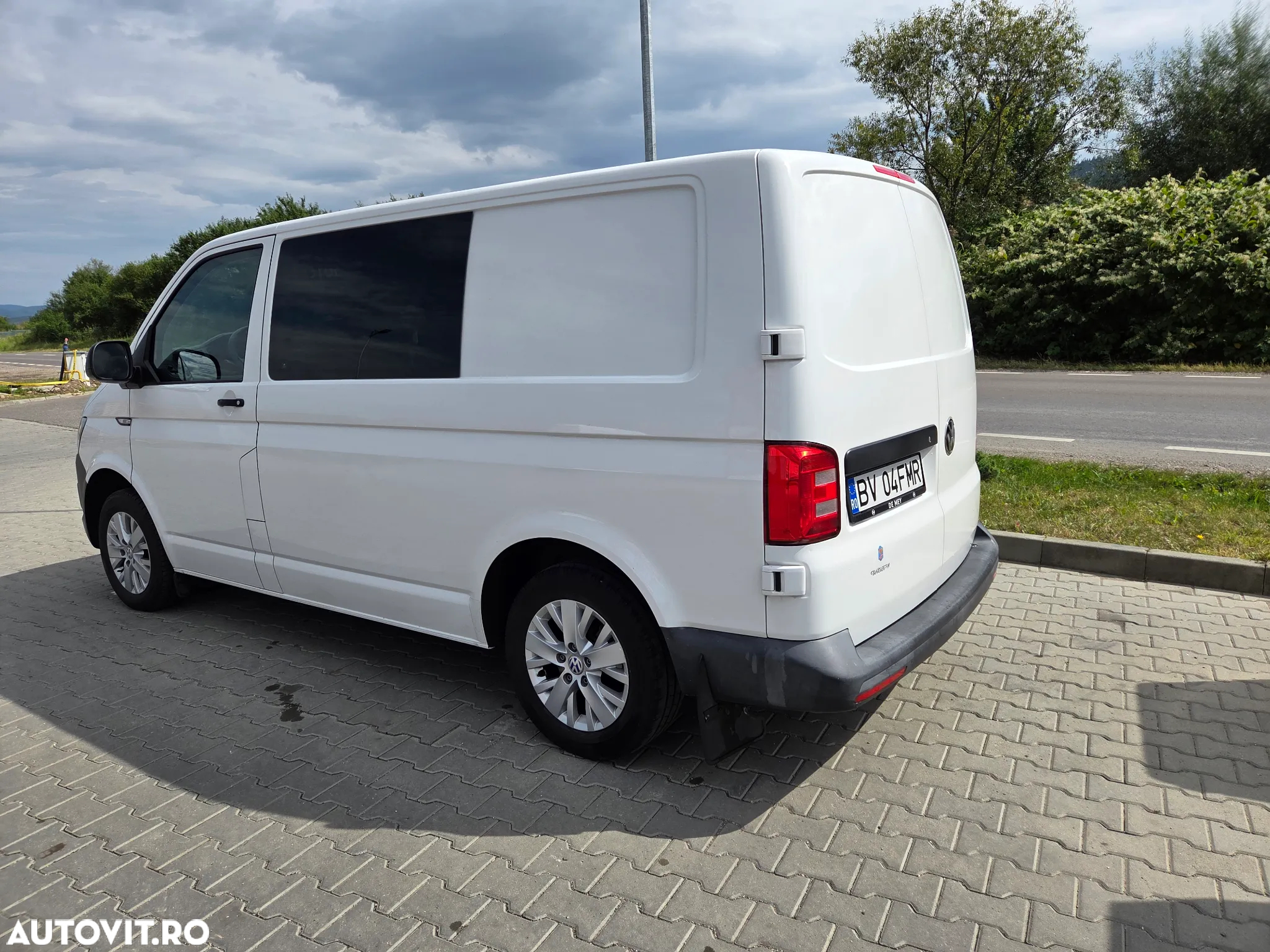 Volkswagen Transporter Kombi T6 2.0 TDI 110 kW KR - 5