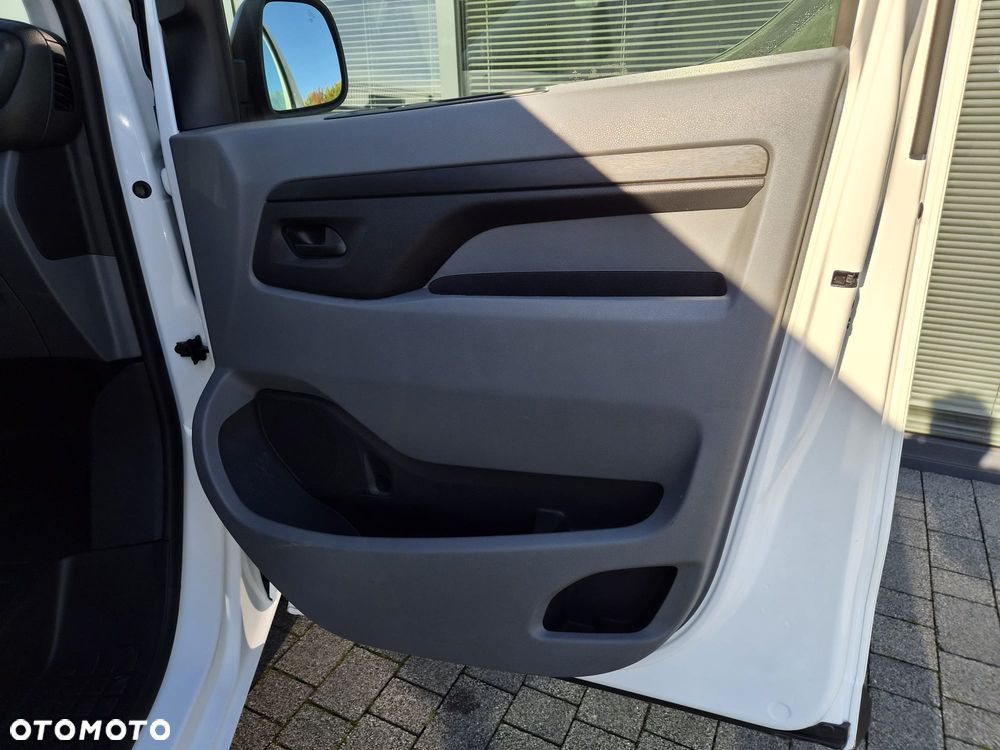 Opel Vivaro - 34