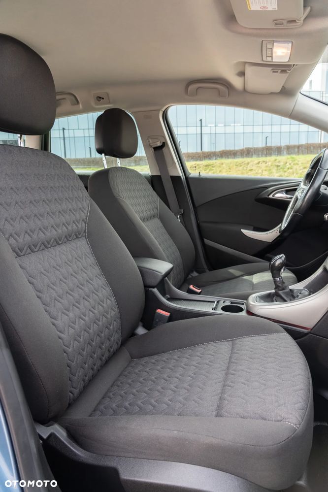 Opel Astra 1.4 T Active - 11