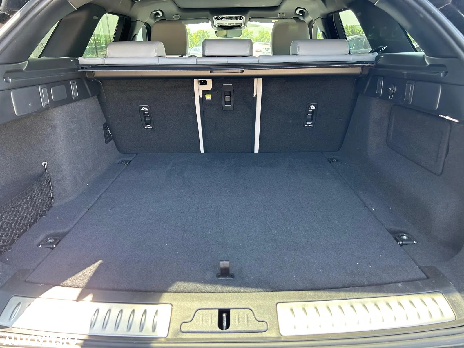 Land Rover Range Rover Velar R-Dynamic 3.0 D300 MHEV SE - 9