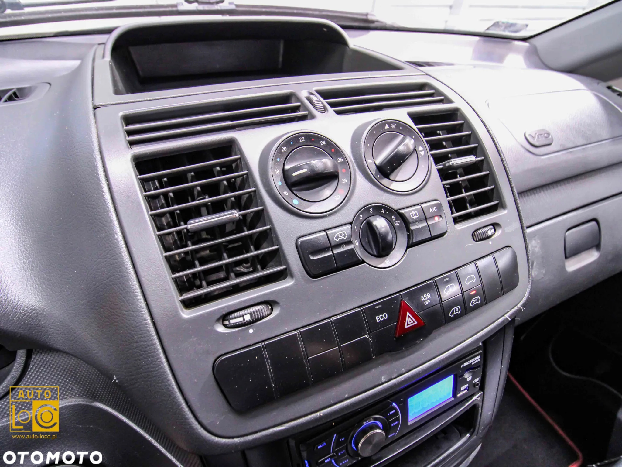 Mercedes-Benz VITO FURGON - 14