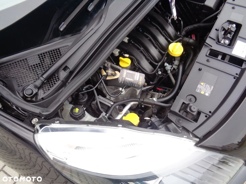 Renault Scenic 1.6 16V Luxe Privilege - 34