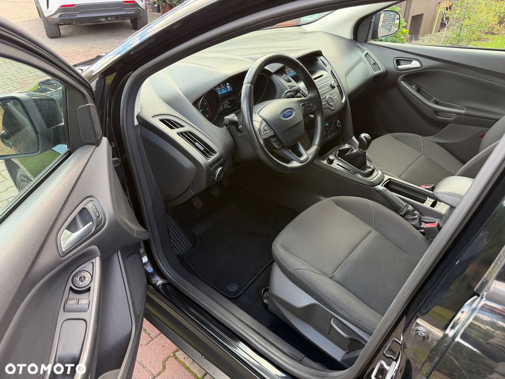 Ford Focus 1.6 TI-VCT Champions Edition - 19