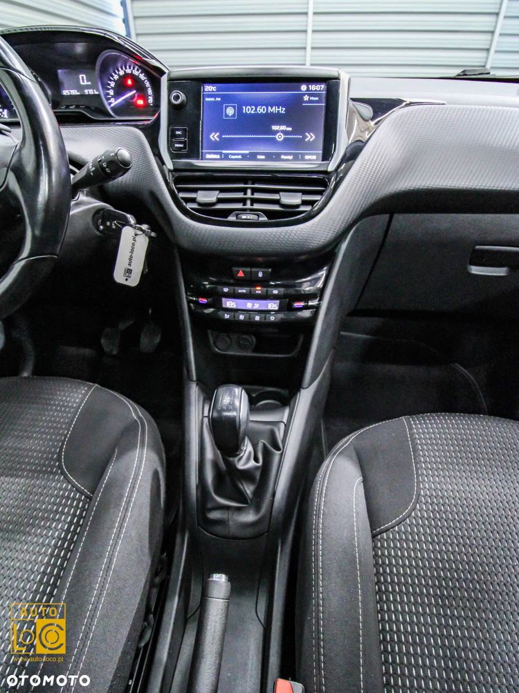 Peugeot 208 Blue-HDi 100 Stop&Start Allure - 17