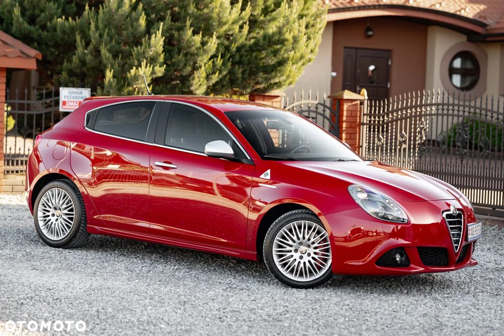 Alfa Romeo Giulietta 1.8 TBi 16V Quadrifoglio Verde - 4