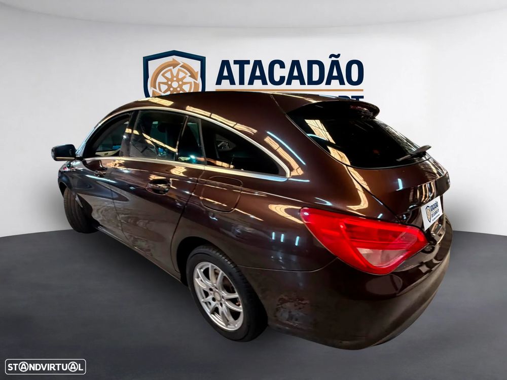 Mercedes-Benz CLA 180 d Shooting Brake Aut. — fotografia 29
