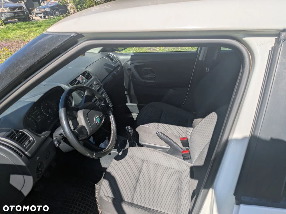 Skoda Fabia - 9
