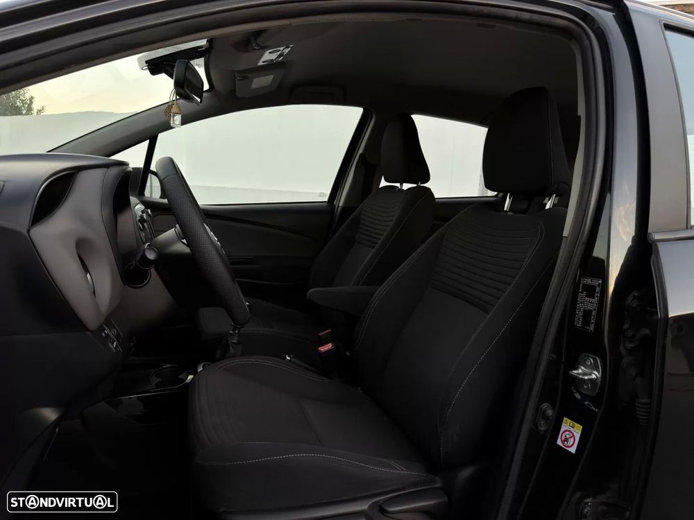 Toyota Yaris 1.4 D-4D Comfort+P.Style - 10