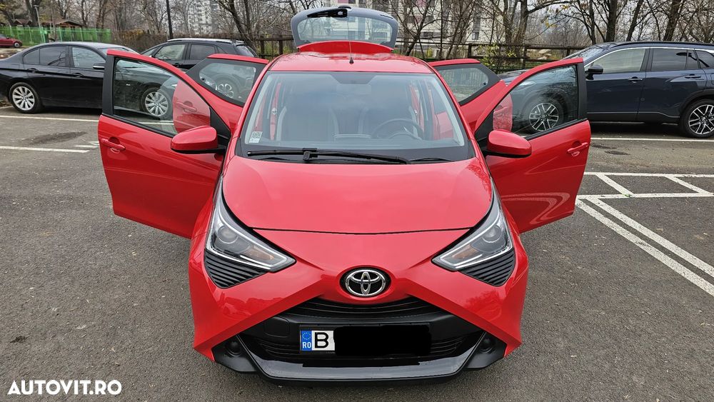 Toyota Aygo 1.0 VVY-I 5 usi MultiMode X-connect - 1