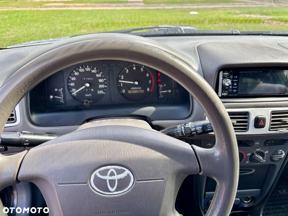 Toyota Corolla - 8
