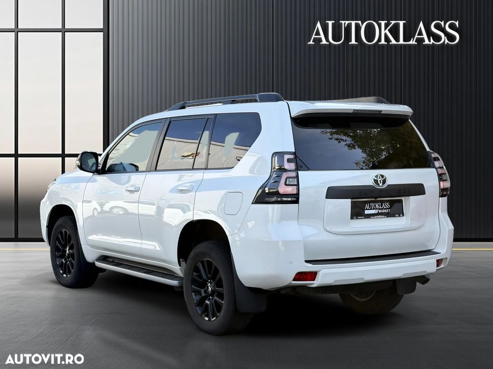 Toyota Land Cruiser - 4