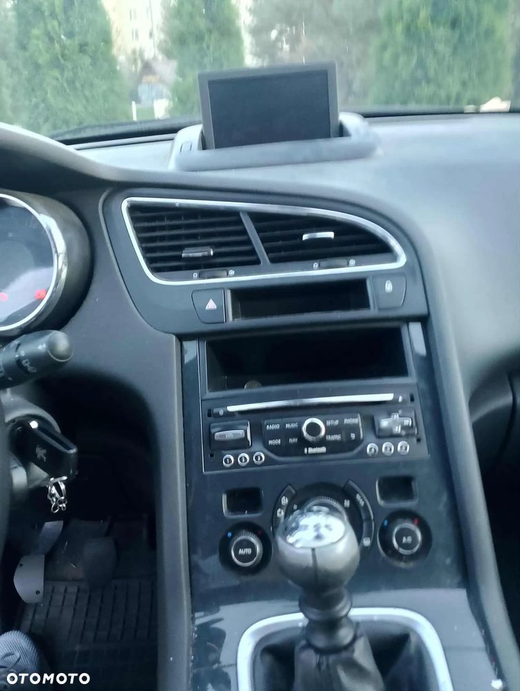 Peugeot 5008 1.6 BlueHDi Active 7os - 17