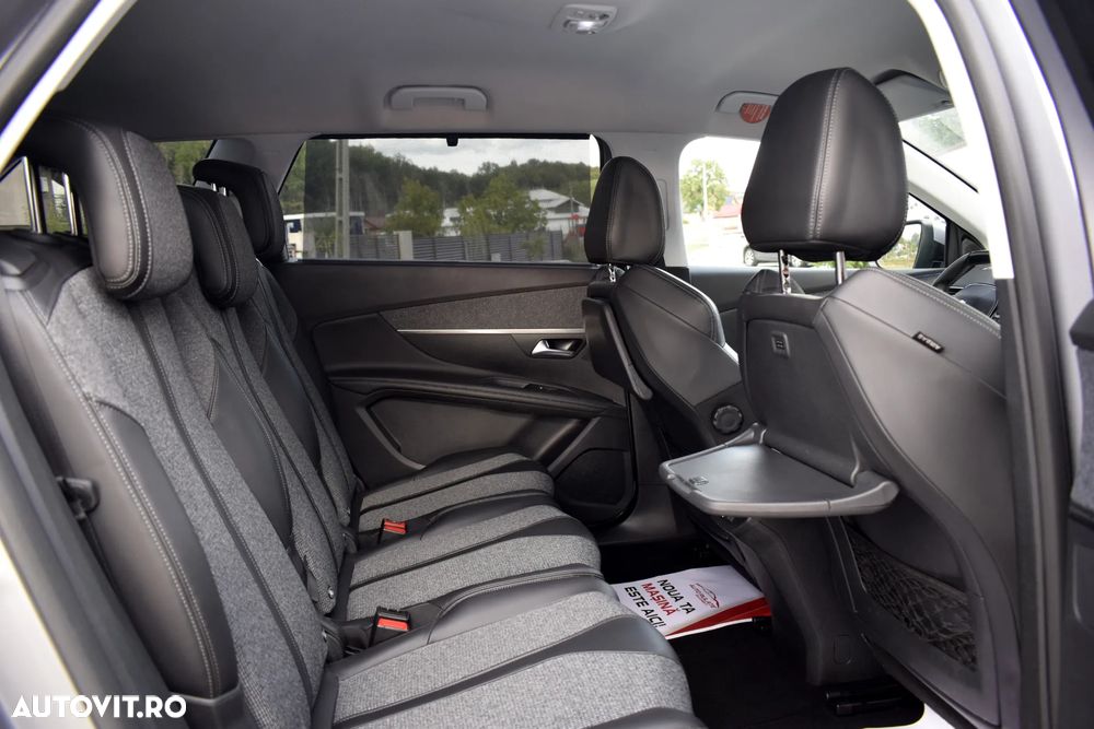 Peugeot 5008 BlueHDI 130 EAT8 Allure - 11