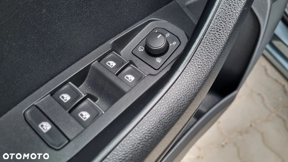 Skoda Karoq 1.5 TSI DSG Tour - 26