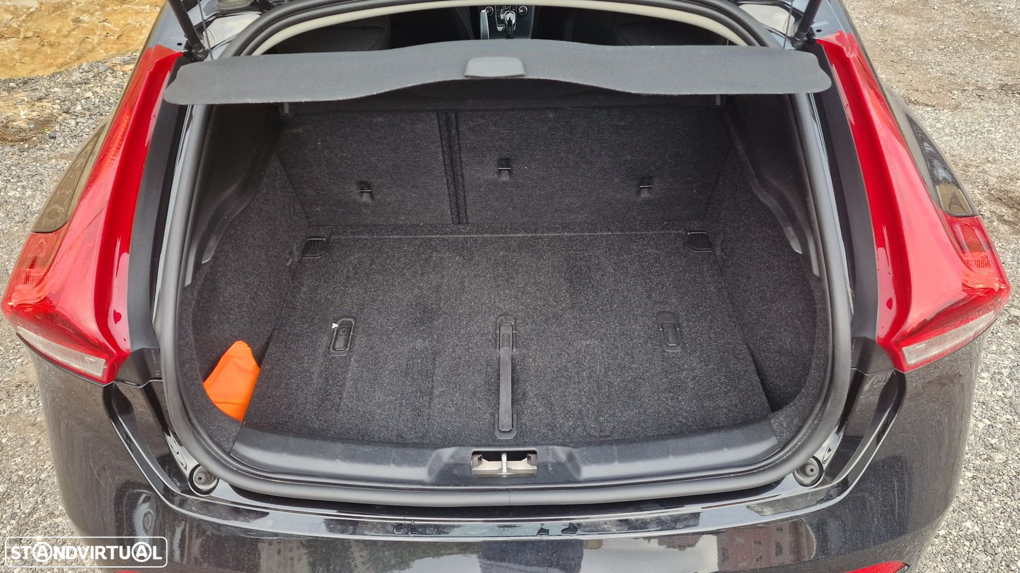 Volvo V40 1.5 T3 Sport Edition Geartronic - 35
