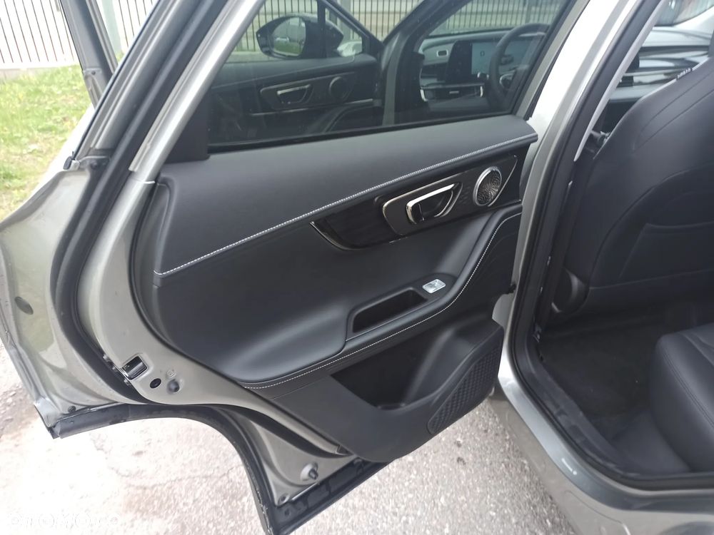 Omoda 5 1.5 T-GDI Hybrid Premium DHT - 18