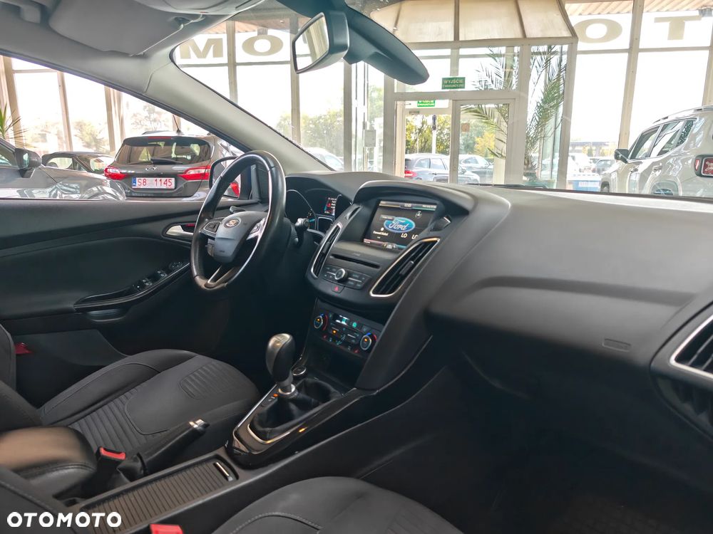 Ford Focus 1.5 EcoBoost STart-Stopp-System ST-LINE - 11