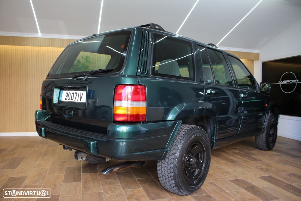 Jeep Grand Cherokee 2.5 TD Laredo - 27