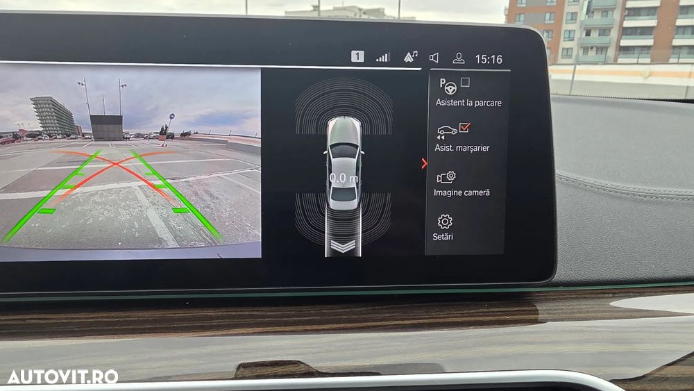 BMW Seria 5 520d Aut. Luxury Line - 31