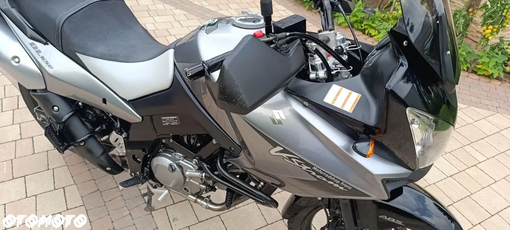 Suzuki V-STROM - 21