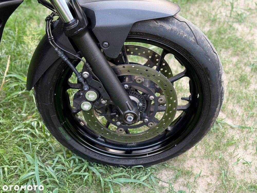 Yamaha MT - 13