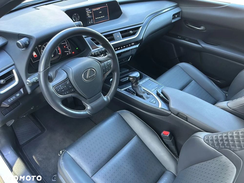 Lexus UX 200 GPF F Impression 2WD - 7