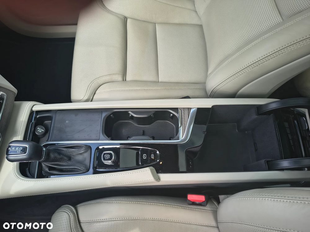 Volvo XC 90 T6 AWD Geartronic Inscription - 31