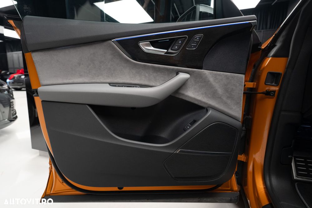 Audi Q8 - 11