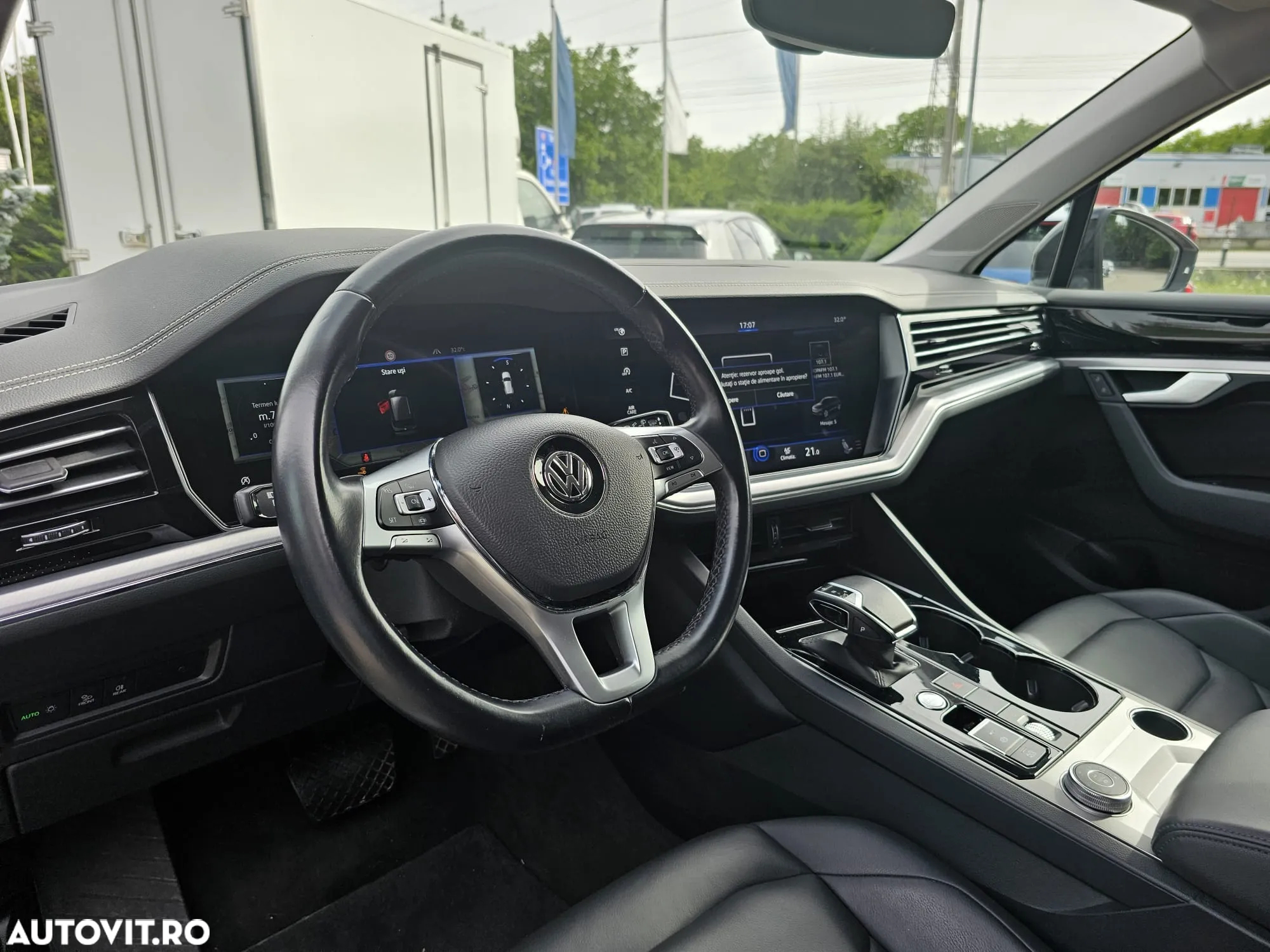 Volkswagen Touareg - 10
