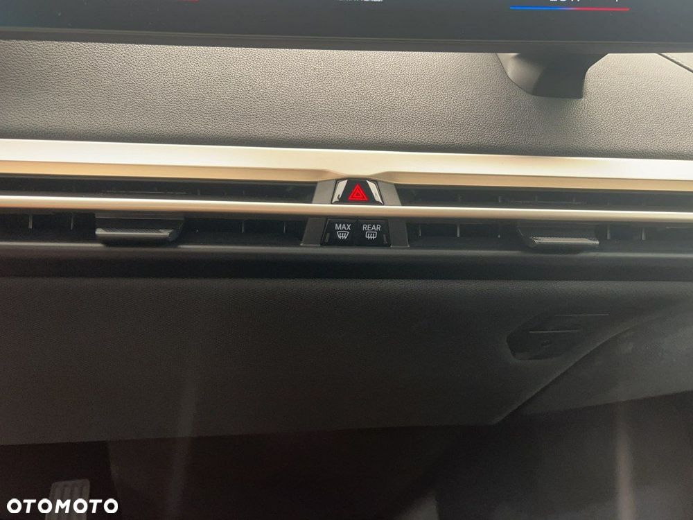 BMW iX xDrive40 - 21