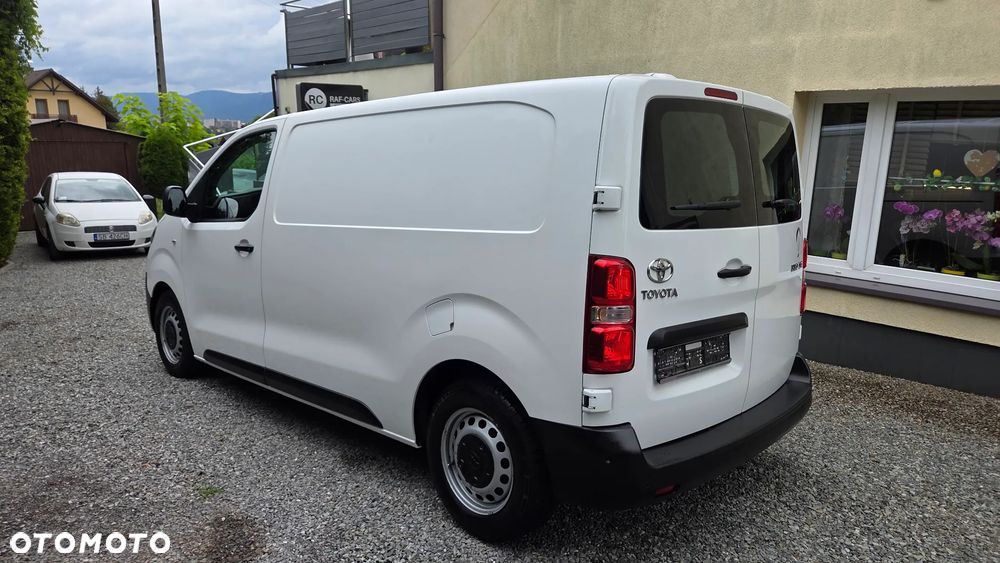 Toyota Proace - 10