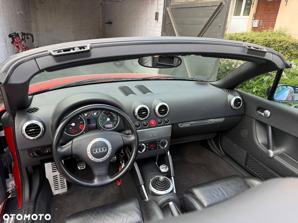 Audi TT Roadster 1.8T - 22