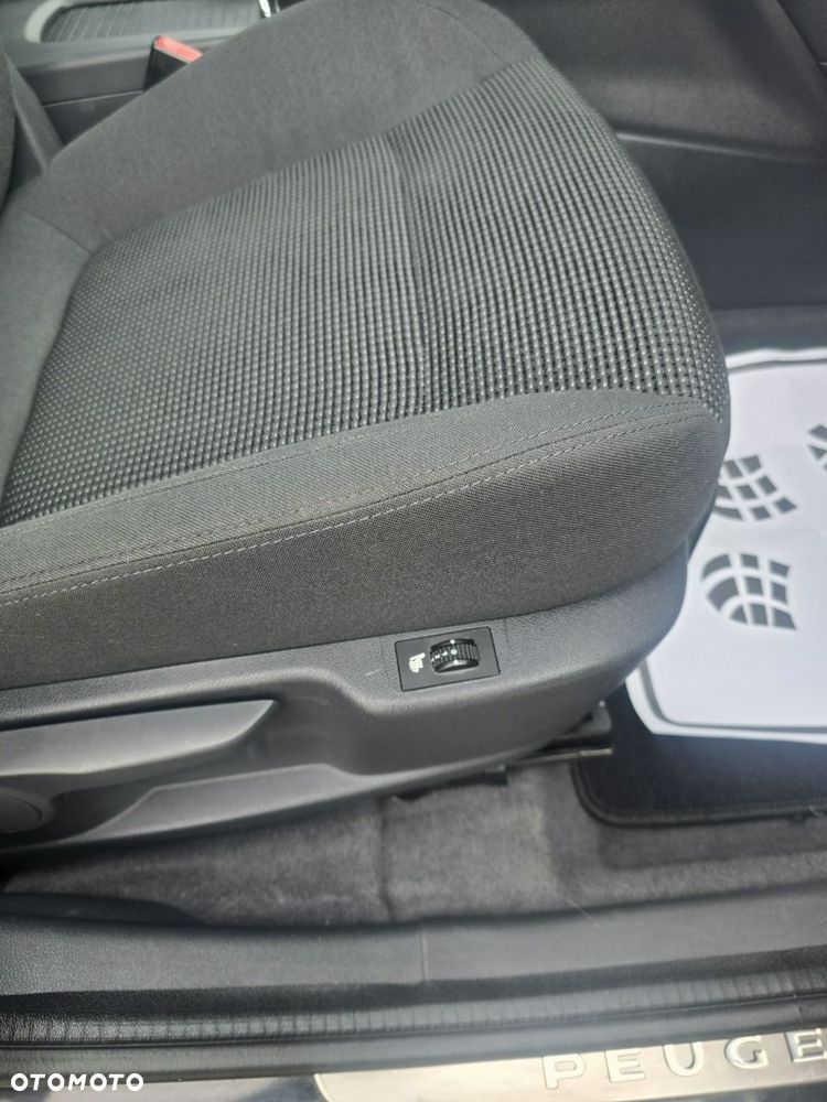 Peugeot 5008 - 25