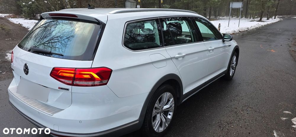 Volkswagen Passat Alltrack 2.0 TDI SCR DSG 4Motion - 12