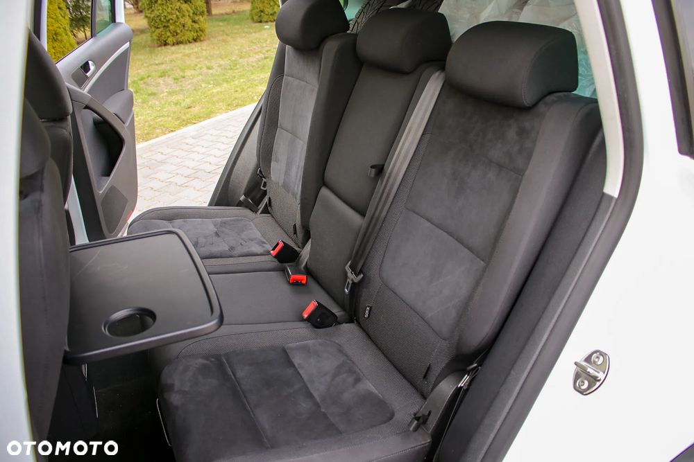 Volkswagen Tiguan - 25