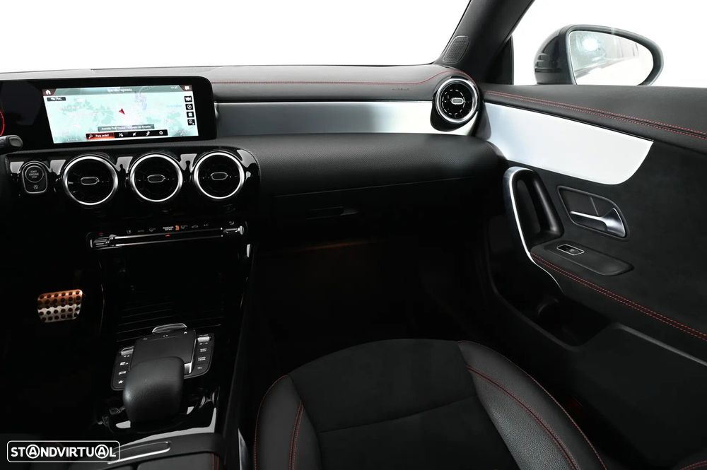 Mercedes-Benz CLA 180 - 17