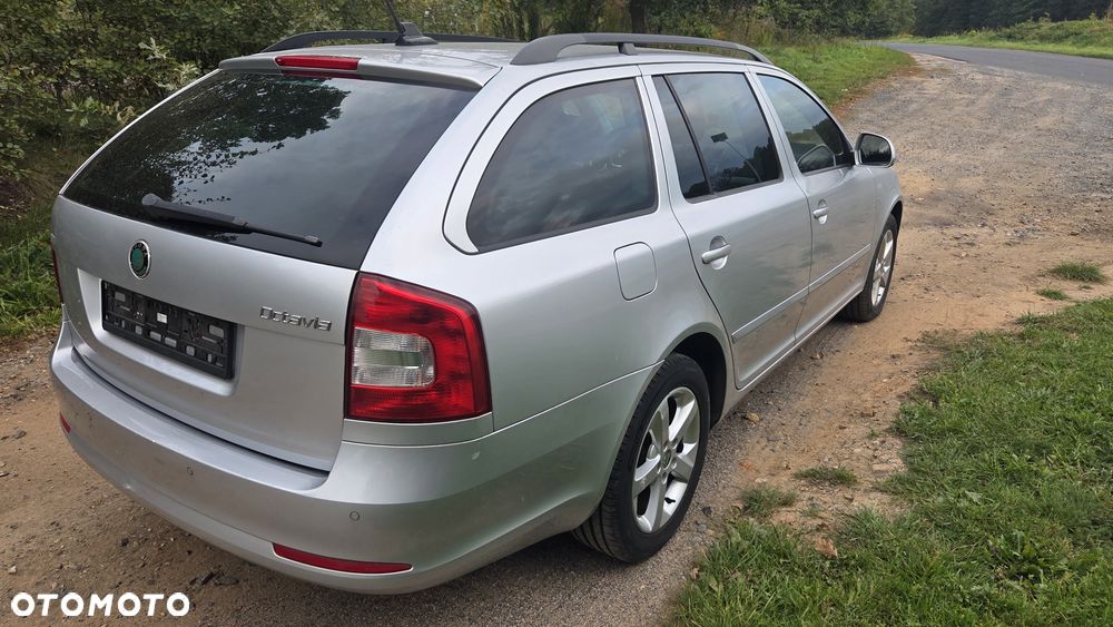 Skoda Octavia 1.6 TDI Family Plus - 15
